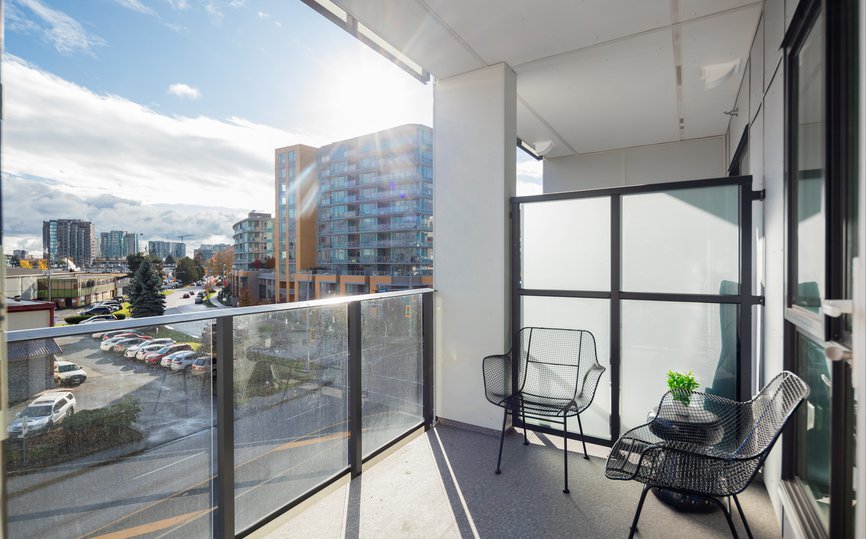 outdoor balcony in furnished two bedroom suite for rent at level richmond