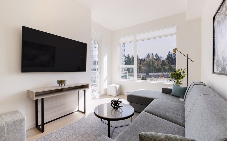 short term one bedroom suite with den for rent in port moody