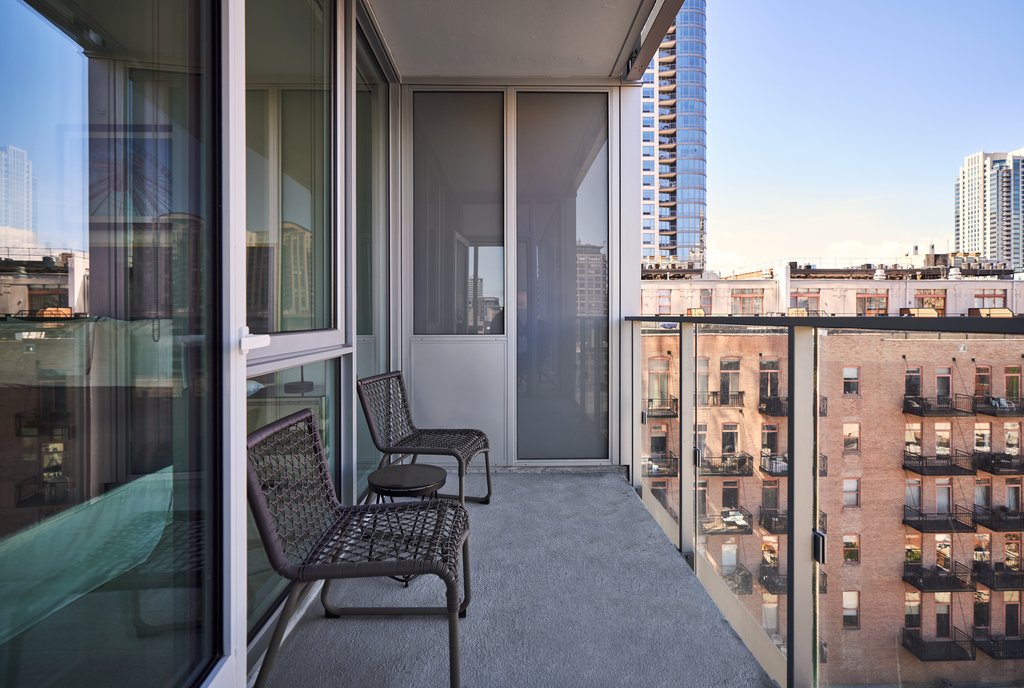 level seattle south lake union open patio looking to south lake union city view