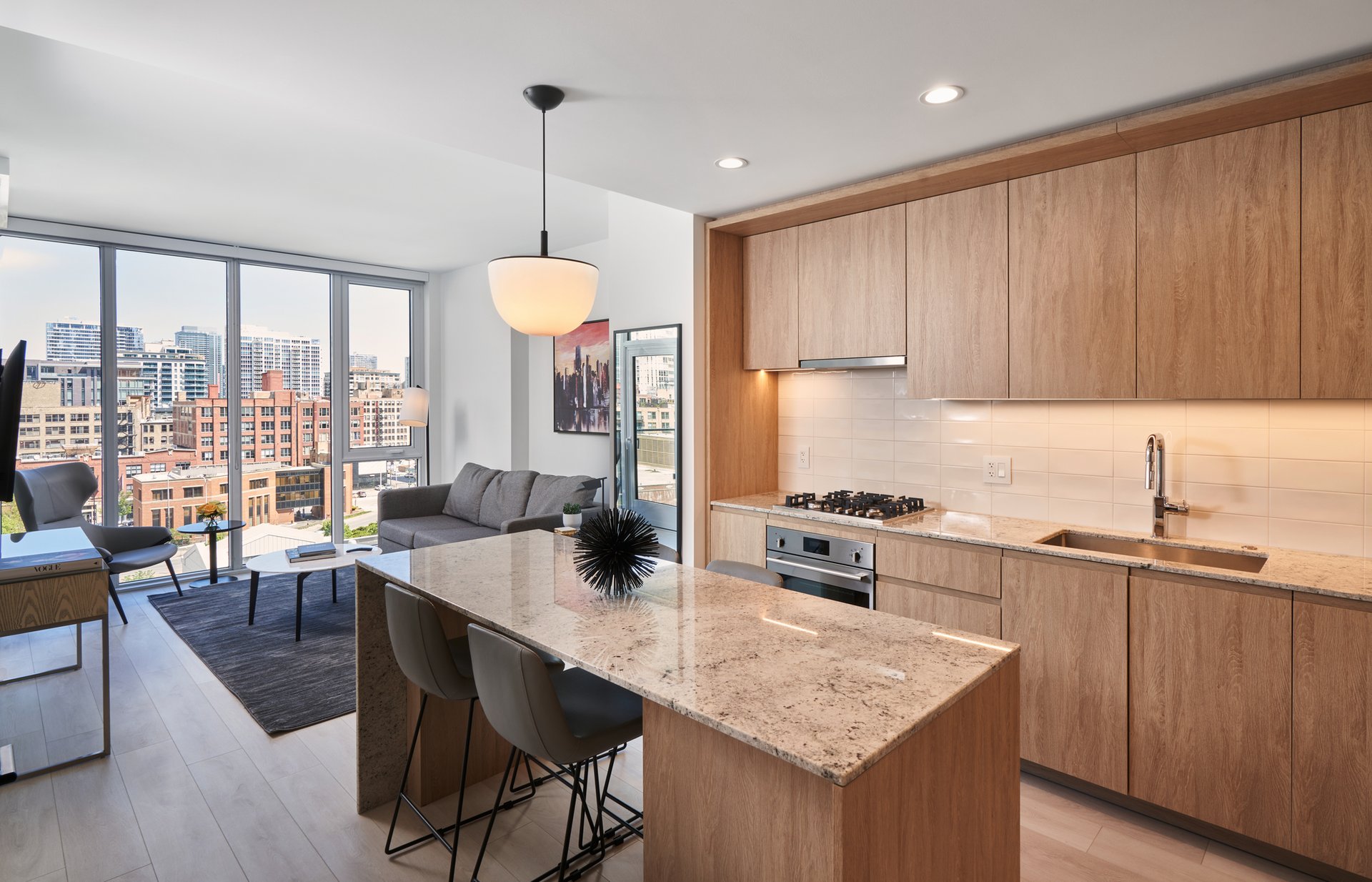 Luxury One Bedroom Hotel Suite Level Chicago River North