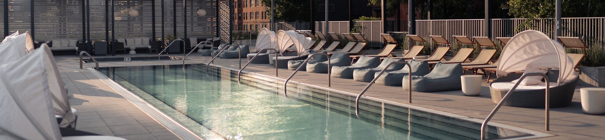 level river north outdoor pool