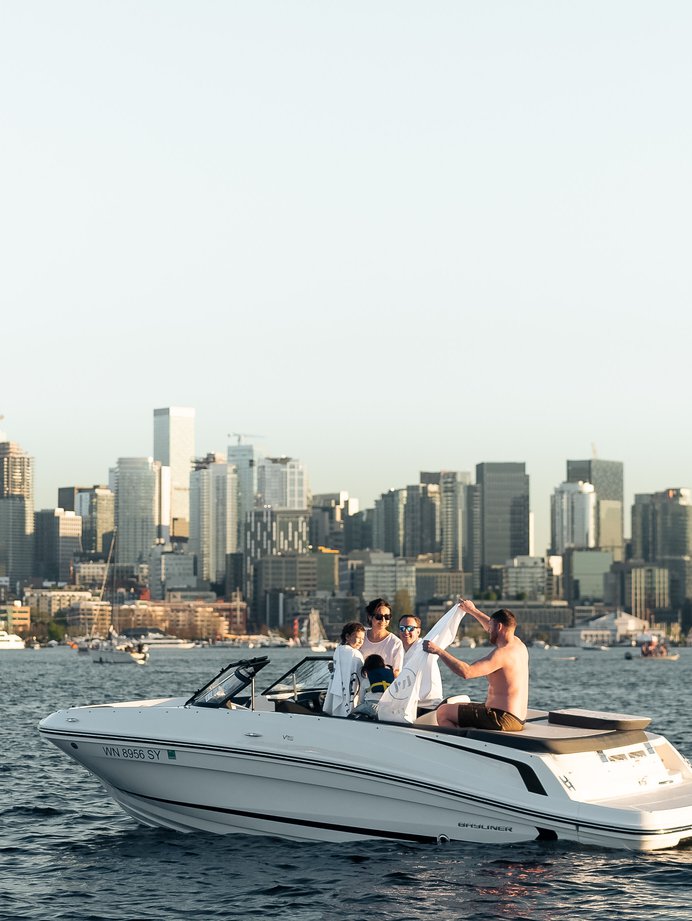 People on a Boatsetter expedition while they stay at Level Seattle - South Lake Union