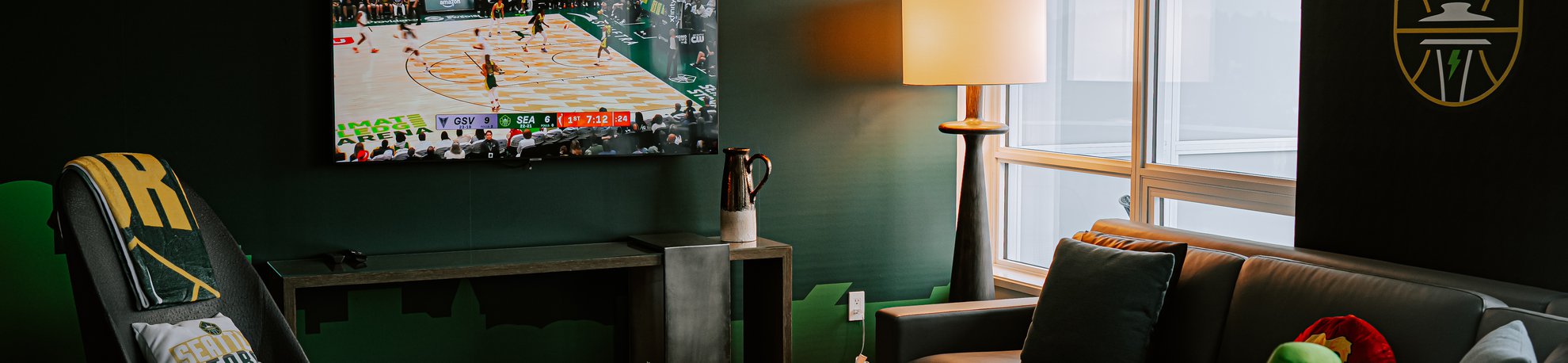 Seattle Storm Fan Suite - Living Room