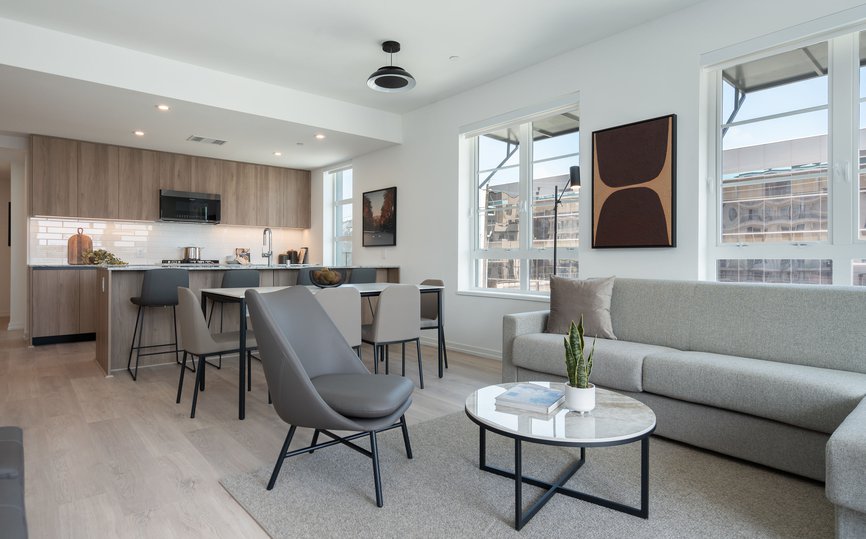 Level Hollywood - Two Bedroom Suite (4)