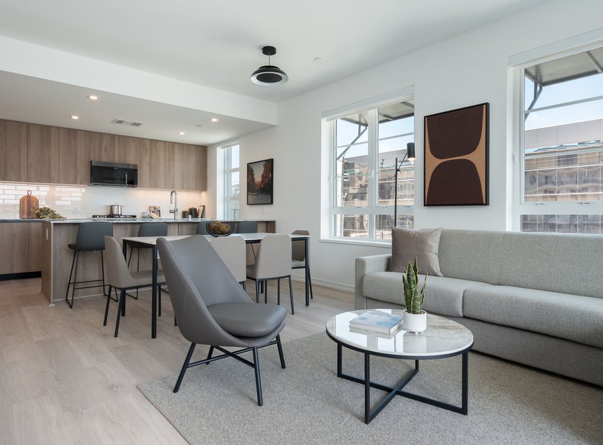 Level Hollywood - Two Bedroom Suite (4)