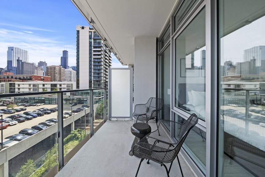 Photos Of Level Fulton Market Apartments Level Chicago Fulton Market