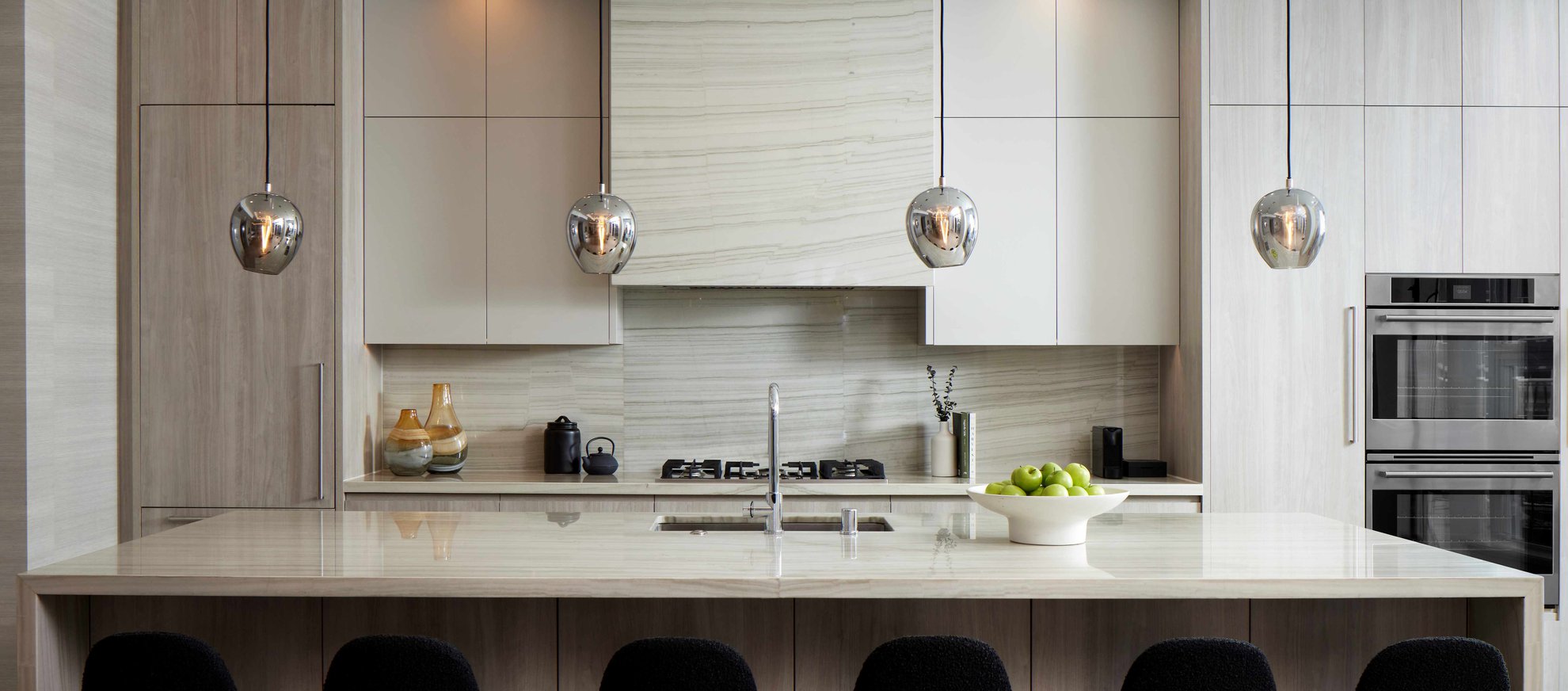 level seattle lake union penthouse kitchen island