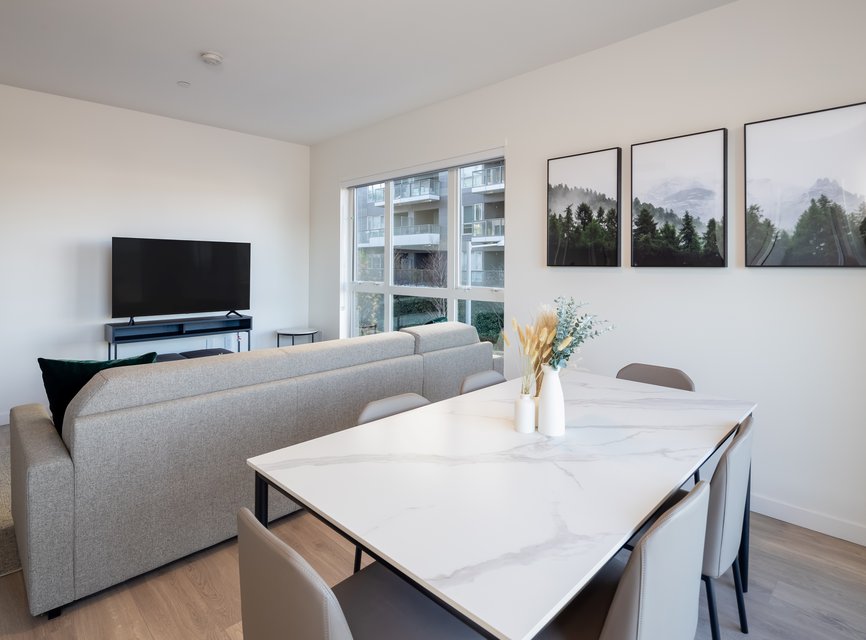 living and dining area in three fully furnished apartment at level richmond